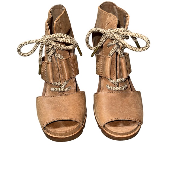NWOT Sorel Tan Wedge Sandals - Picture 2 of 5